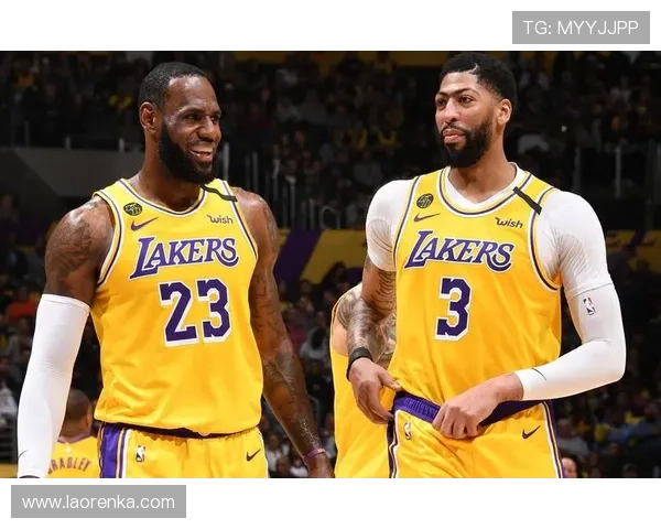 湖人鏖战开拓者常规赛对决全程精彩瞬间全面回顾震撼上演集锦